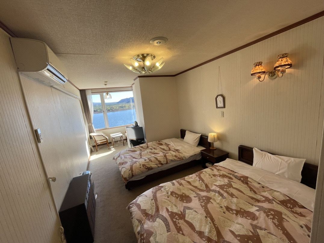 โชจิ เลค โฮเทล