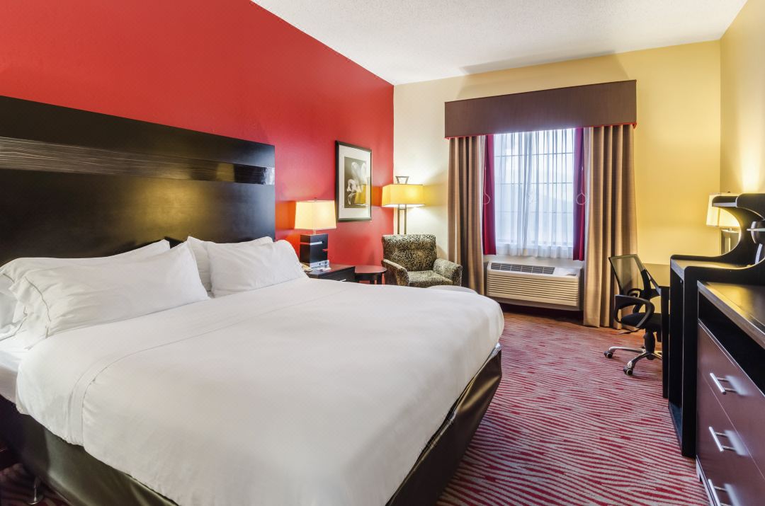 Holiday Inn Express & Suites Vinita
