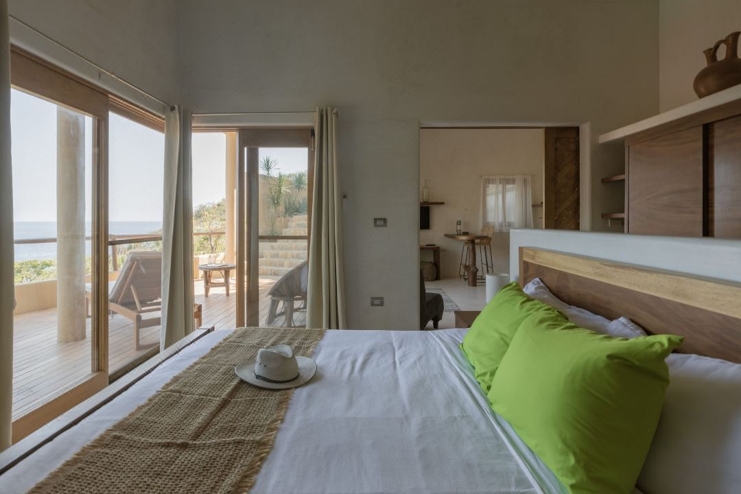 Casa Roni by Xeno