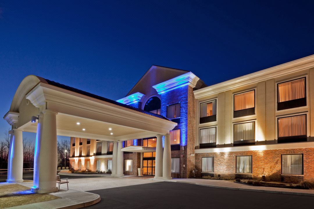 Holiday Inn Express & Suites CLIFTON公園