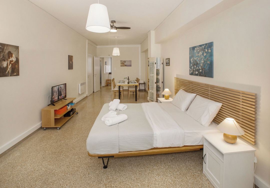 Central Apartment on Pedestrian Street by Ghh
