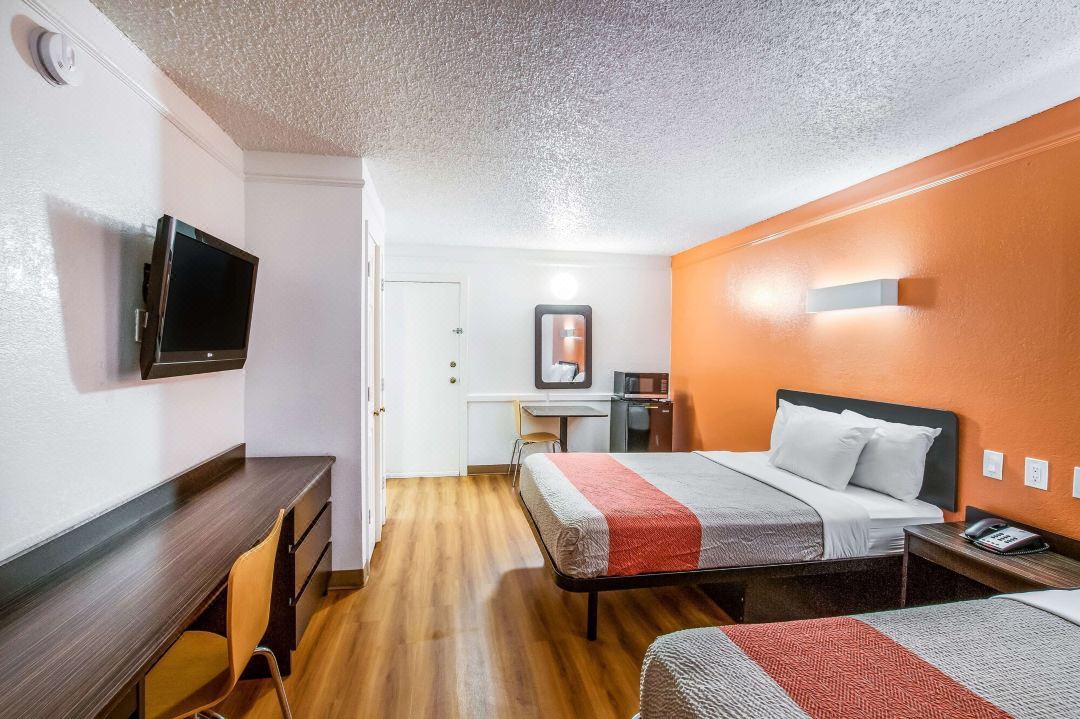 Motel 6 Euless, TX - DFW West