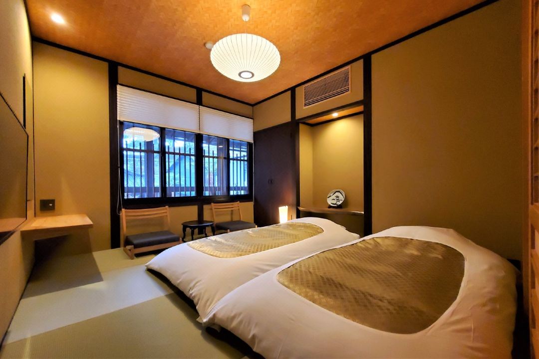 Itsukushimahigashimonzen Kikugawa