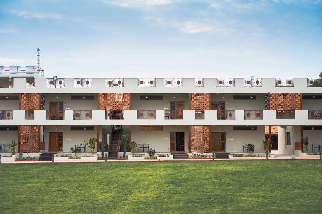 Poojaris Niranthara Kabini