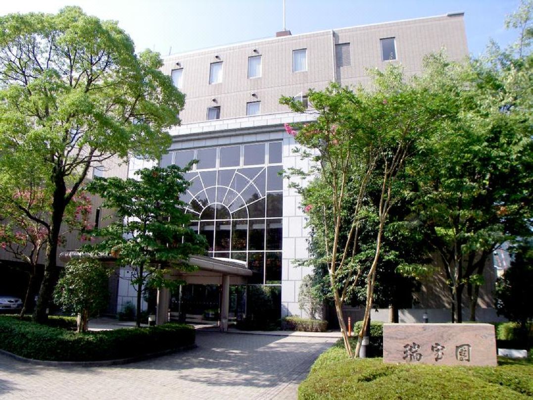 瑞寶園飯店