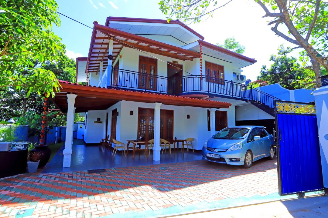 Dinsara Pearl Villa