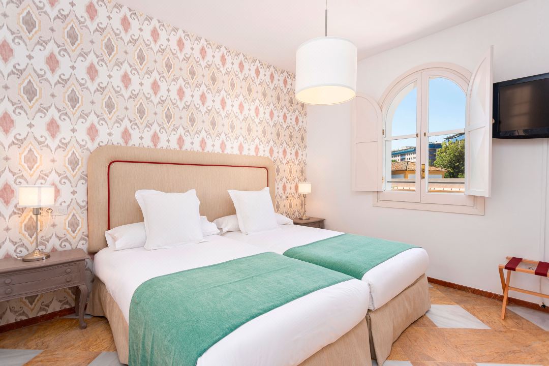 Traditional Sevillian House 6 BD and private terrace. Campamento