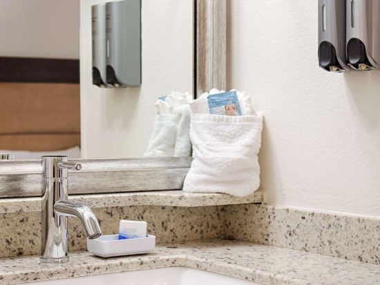 Best Western Airport Inn - Tap to explore photos