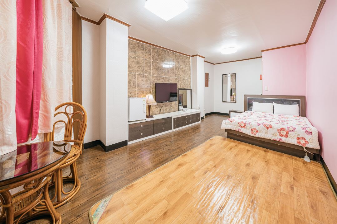 Jeju Yeongsung Motel
