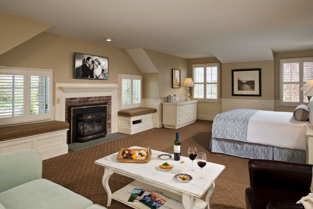 Chatham Wayside Inn