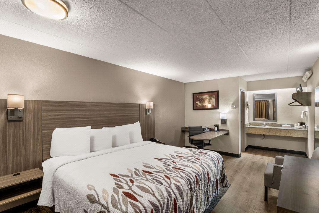 Red Roof Inn Enfield