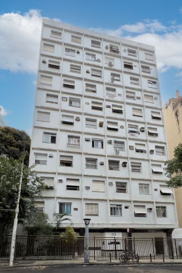 In Front of the Underground and 8 Minutes From the Beach Sf228