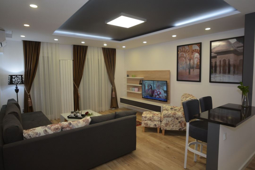 Apart Hotel Family