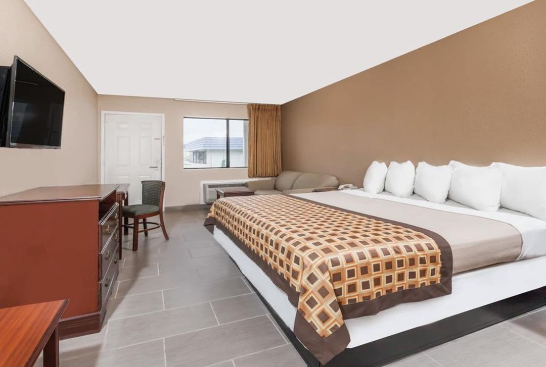 Deluxe Inn Denton