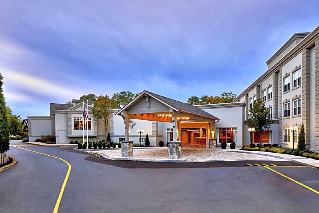 The Del Monte Lodge Renaissance Rochester Hotel & Spa