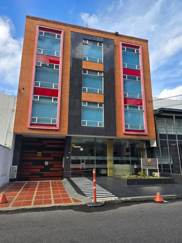 Hotel Castellana 100