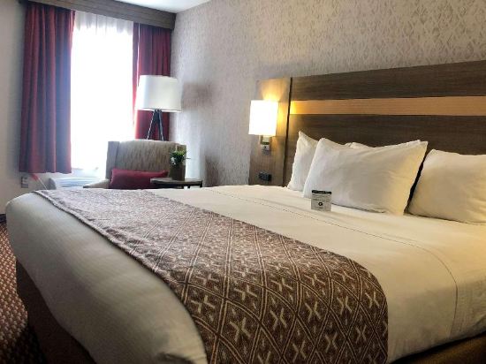 Best Western Moriarty Heritage Inn - Tap to explore photos