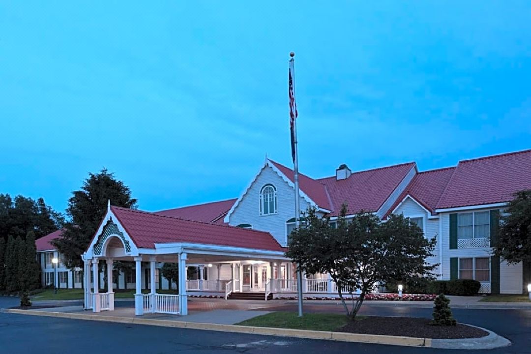 Country Inn & Suites by Radisson, Holland, MI
