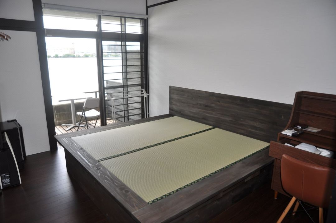 河畔の宿からつキャッスル