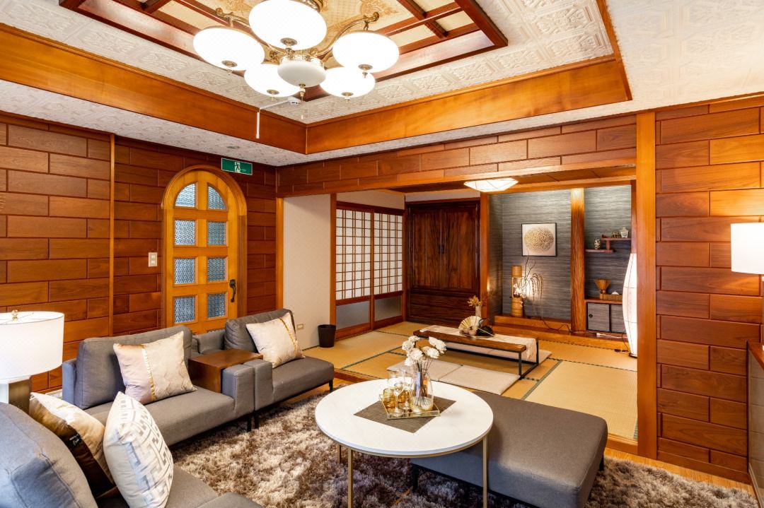 Walking Distance to Downtown Naha Near Airport n