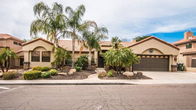 Luxury Scottsdale Home W/Pool and Hot Tub!