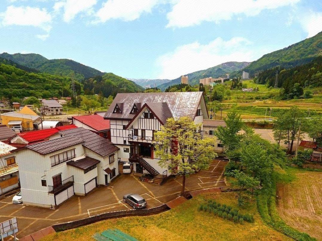 貝拉維西浦旅館