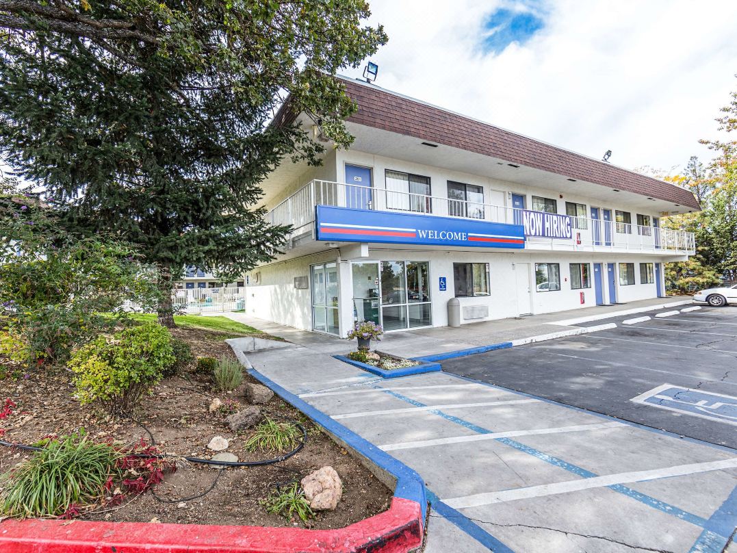 Motel 6 Yreka, CA