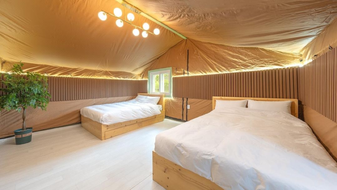 Gapyeong Dongban84 Glamping&Pool Villa
