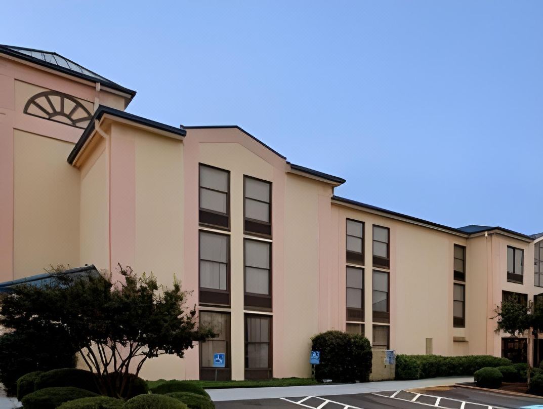 Holiday Inn Express ANDERSON-I-85 (EXIT 27-HWY 81) by IHG