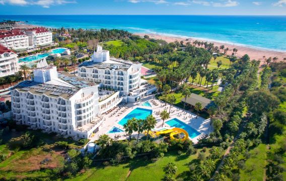 Royal Atlantis Beach