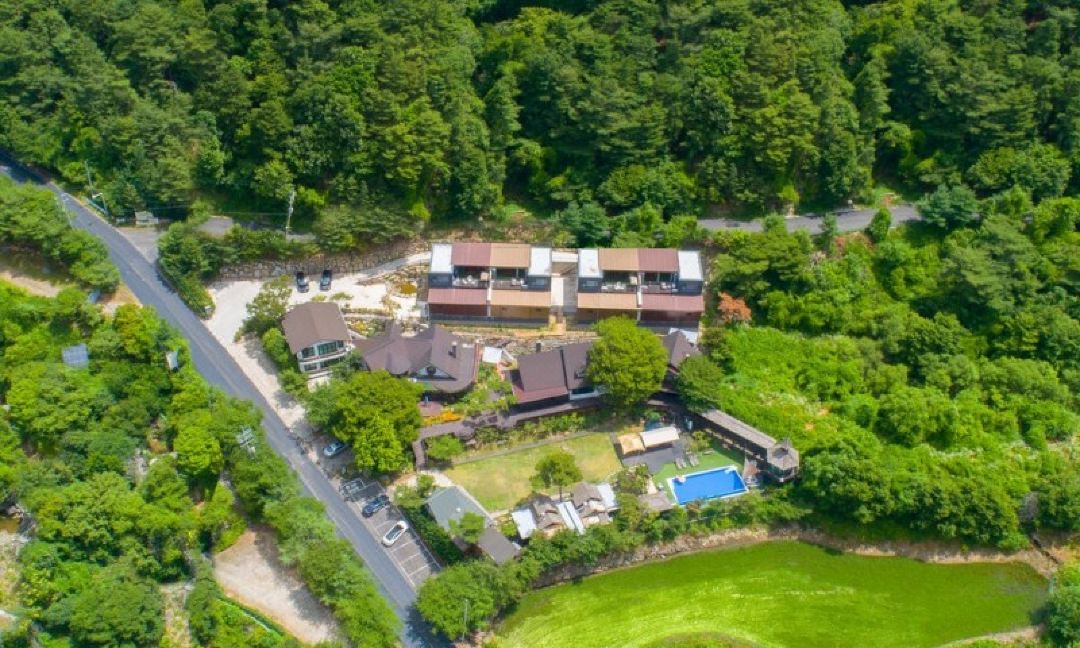 Yangpyeong Seulburg Pool Villa