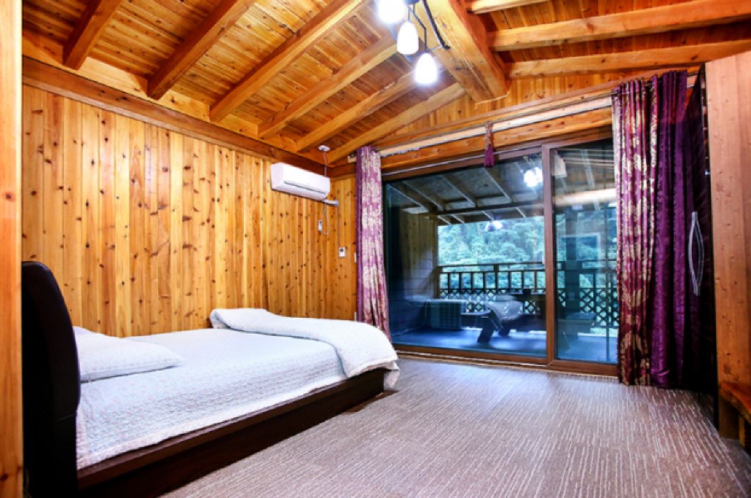 Namwon White Yeoul Pension