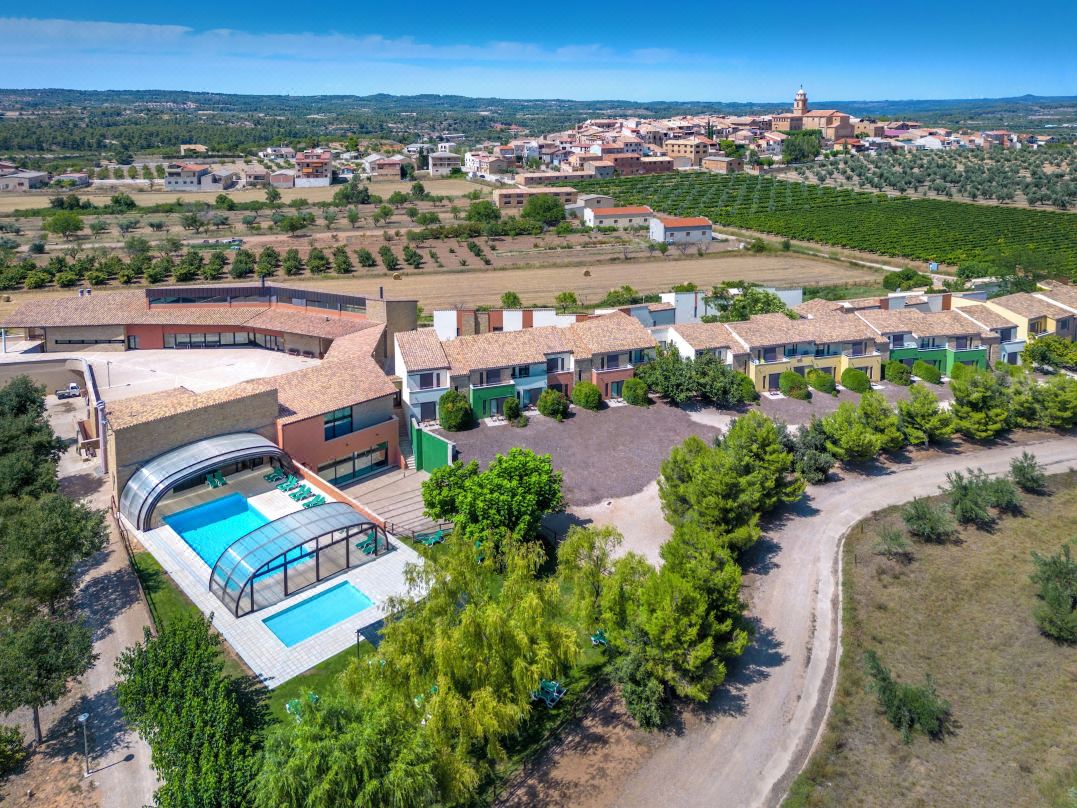 Dynamic Els Ports Resort
