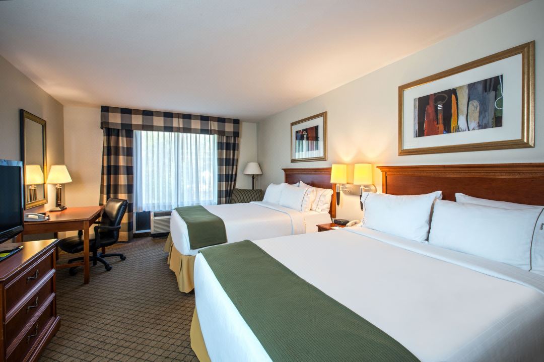 Holiday Inn Express & Suites Jackson - Flowood