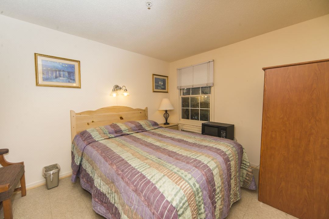 Summer Place Hotel