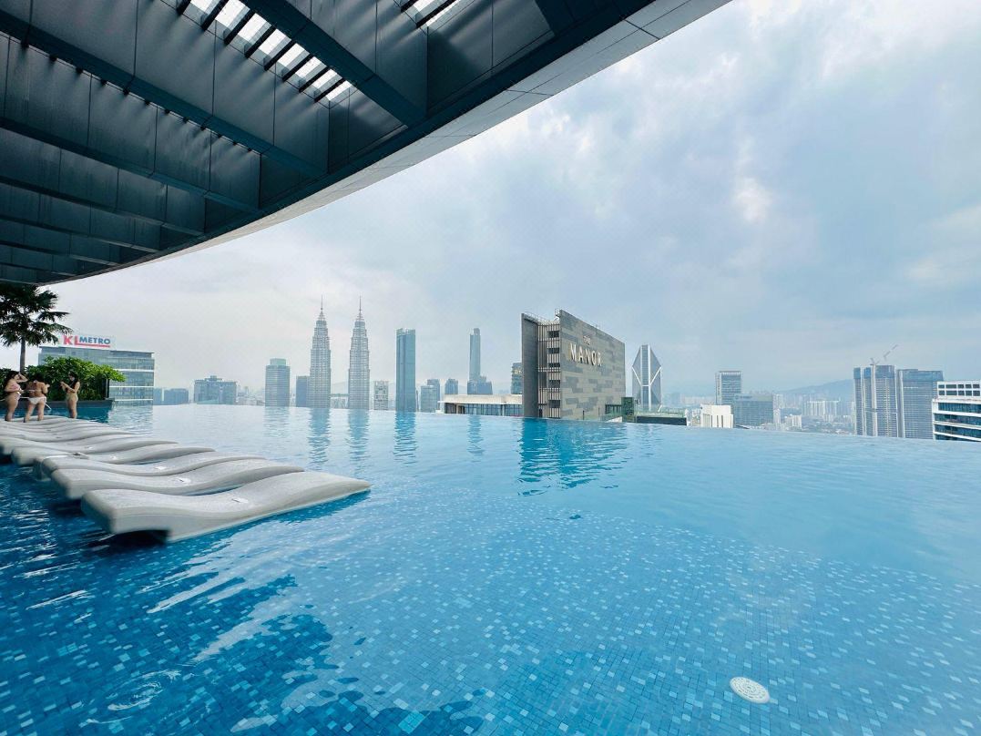 Eaton Residences KLCC by Luna