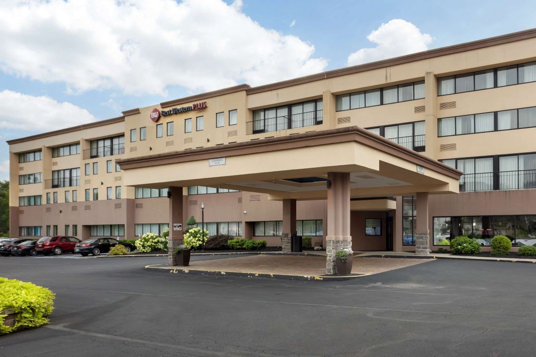 Best Western Plus Reading Inn  Suites
