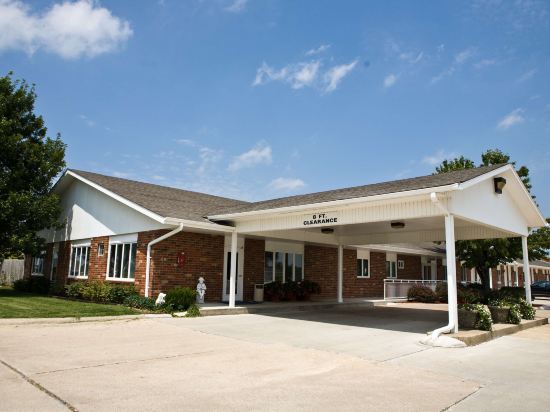 SureStay Hotel by Best Western Cameron - Tap to explore photos
