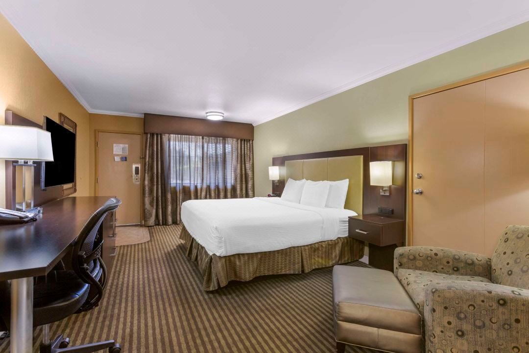 Best Western Royal Sun Inn  Suites
