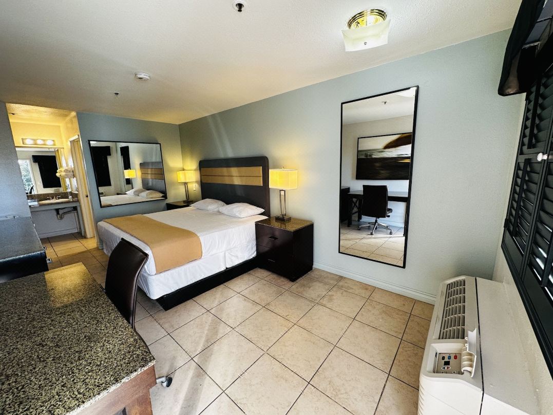 Casa Blanca Express & Suites Cypress Buena Park - Anaheim Area
