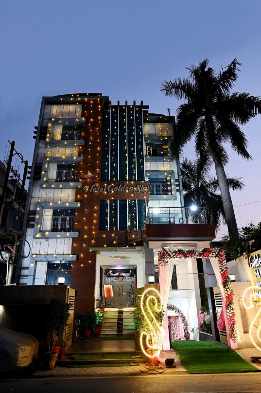 Hotel Golden Sky