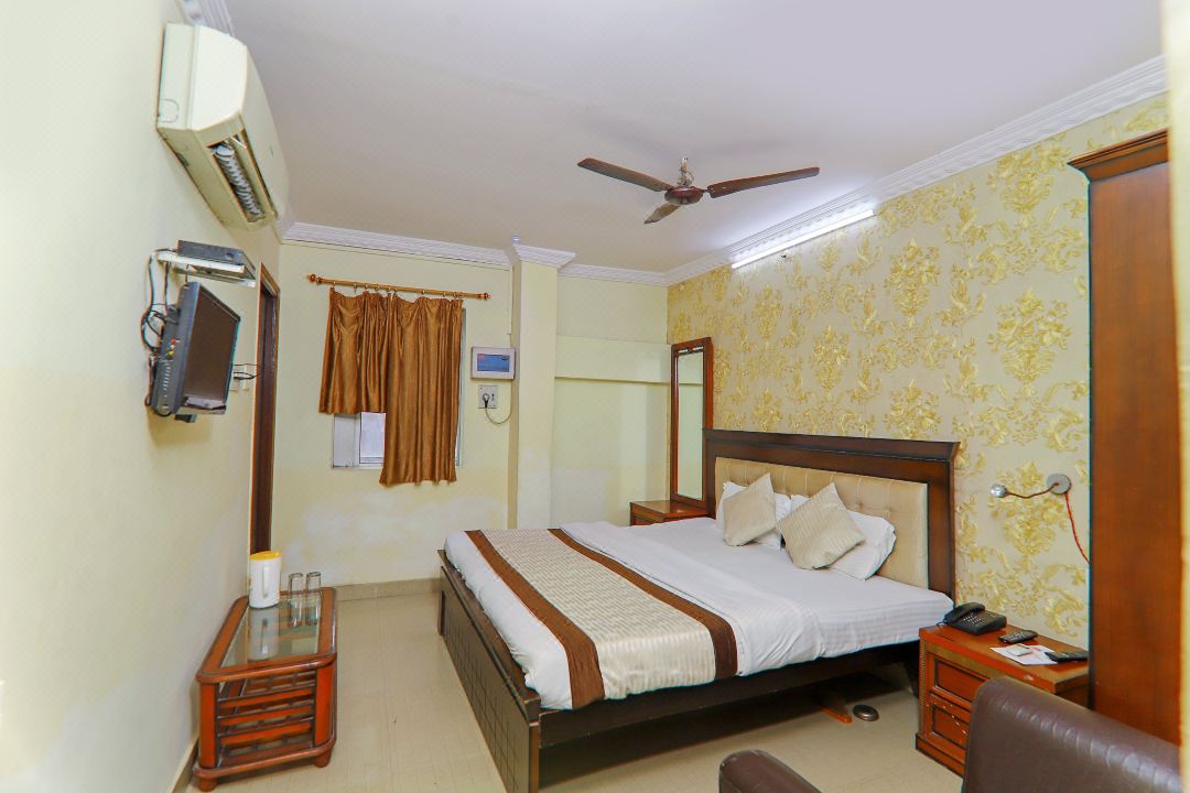 Hotel Manohar Palace