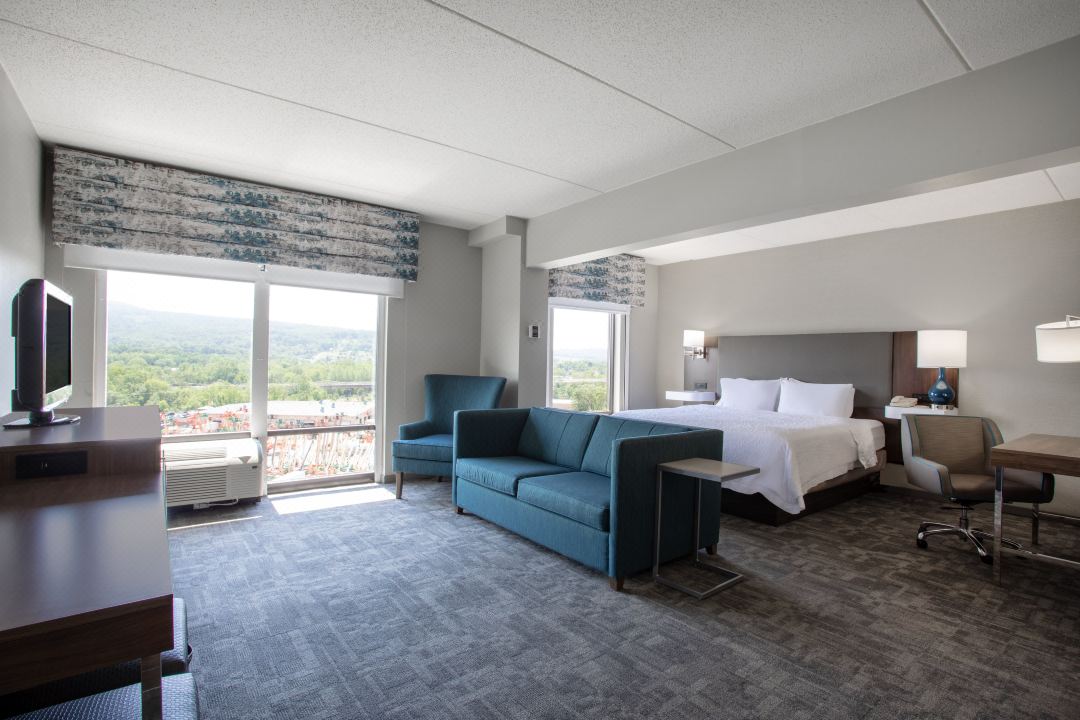 Hampton Inn Bedford
