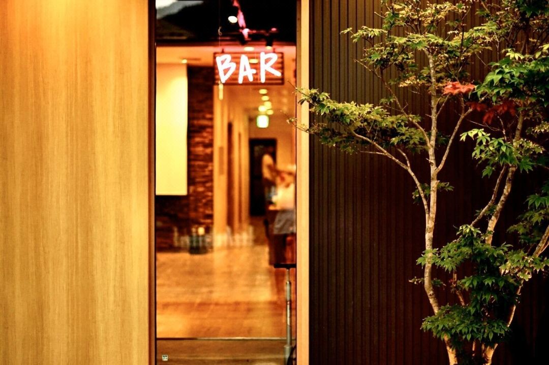 Dot Hostel&Bar