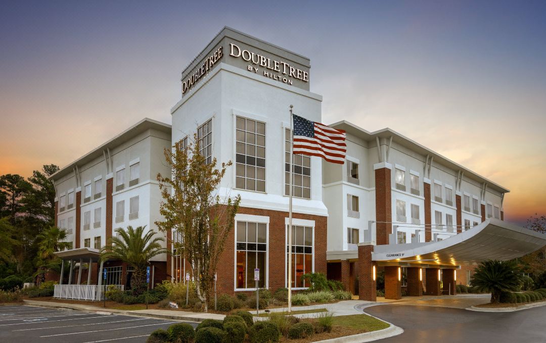 DoubleTree by Hilton Savannah Airport