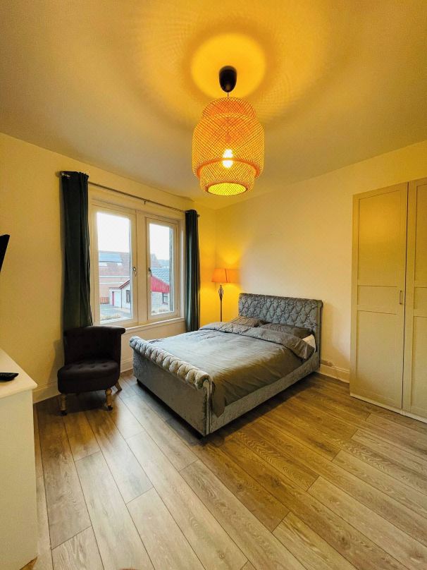 1 Bedroom Pet Friendly Apt Wd Free Wifi, Parking, Netflix & Pool Table. Sleeps 3