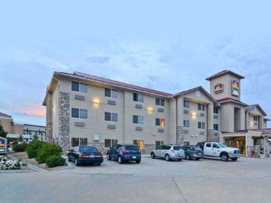 Best Western Firestone Inn & Suites - Tap to explore photos