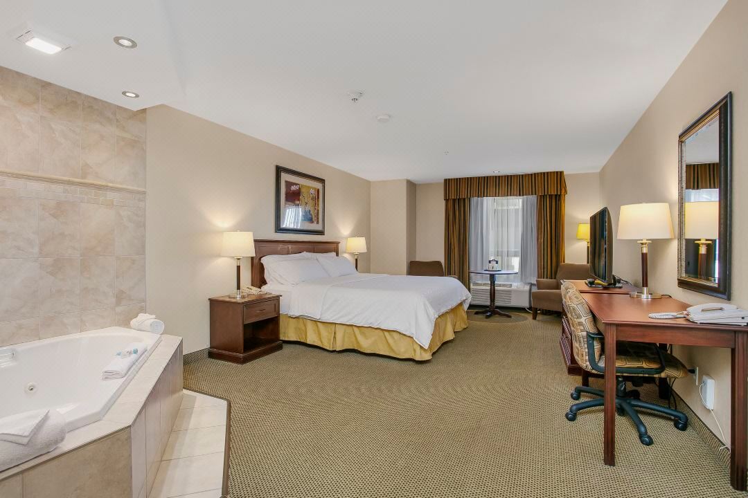 Holiday Inn Express & Suites Whitecourt Southeast by IHG