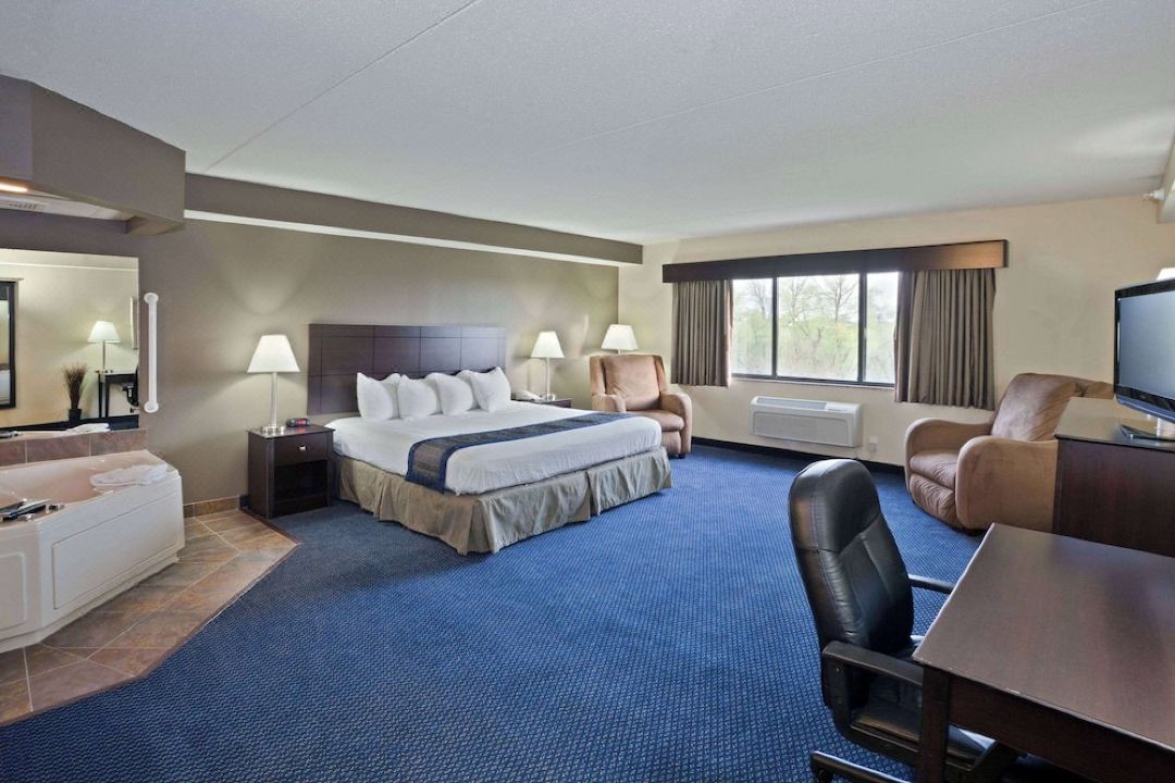 AmericInn by Wyndham Lincoln South