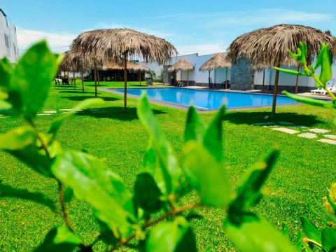 Hotel Kendari - Chincha